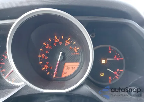 2010 Toyota 4Runner Sr5 V6 z USA, uszkodzony, nr VIN JTEBU5JR2A5007538